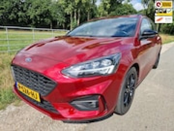 Ford Focus 1.5 EcoBoost ST Line Business 2019 - voorkant