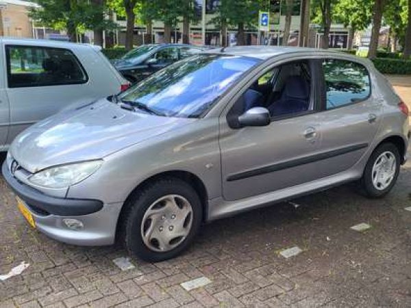Foto van Peugeot 206