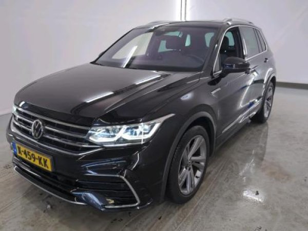 Volkswagen Tiguan 1.5 TSI R-Line Business+ 2021 - voorkant