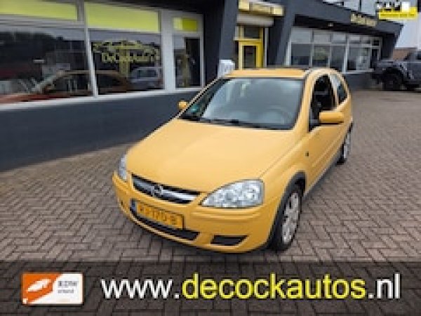 Opel Corsa 1.2-16V Essentia 2005 - voorkant