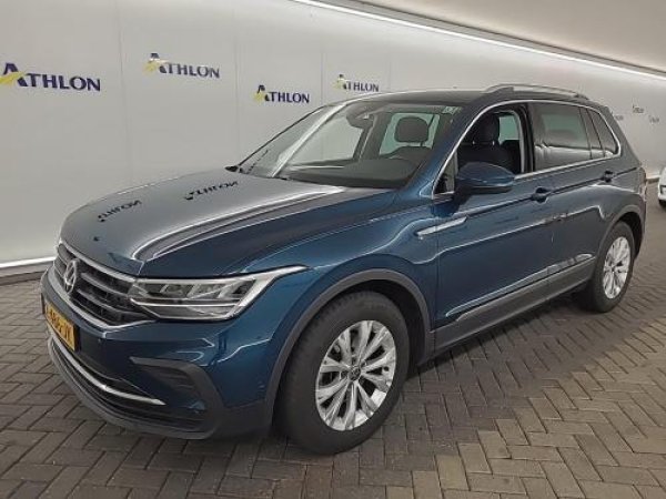 Volkswagen Tiguan 1.5 TSI Life Business 2021 - voorkant