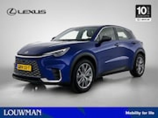 Lexus LBX Business Line Pro 2WD 2024 - voorkant