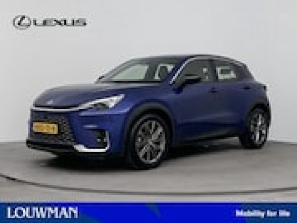 Lexus LBX Cool 2WD 2024 - voorkant