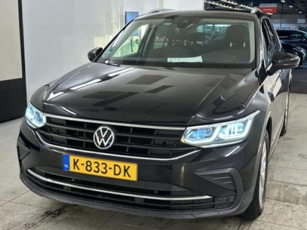 Volkswagen Tiguan 1.5 TSI Life Business 2020 - voorkant