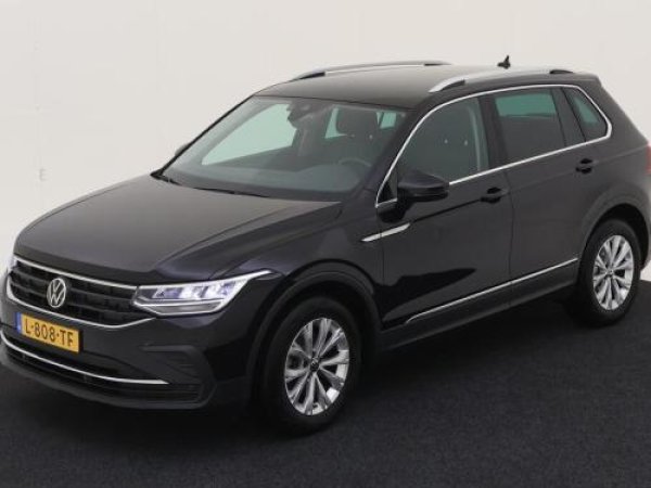 Volkswagen Tiguan 1.5 TSI Life 2021 - voorkant