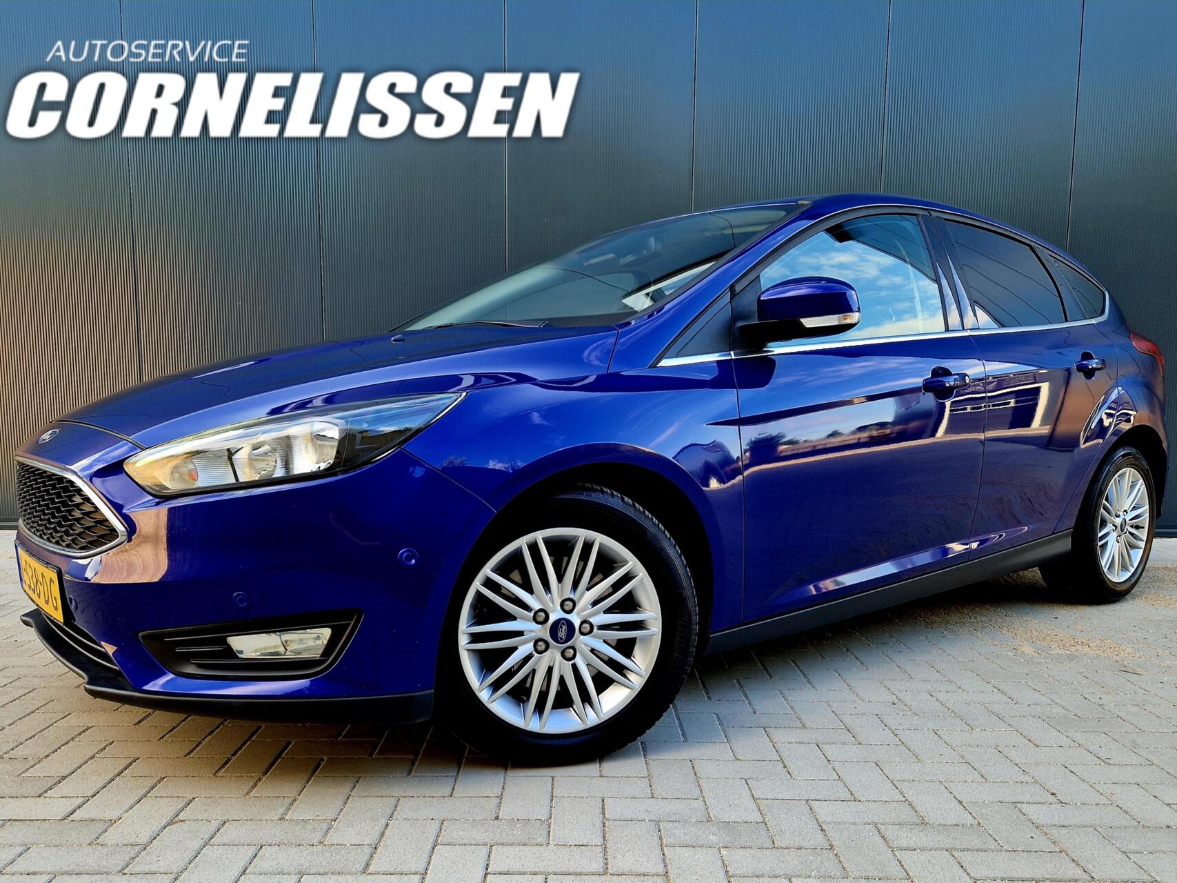 Ford Focus 1.5 Titanium STOELVERWARM | AUTOMAAT 2017 - voorkant