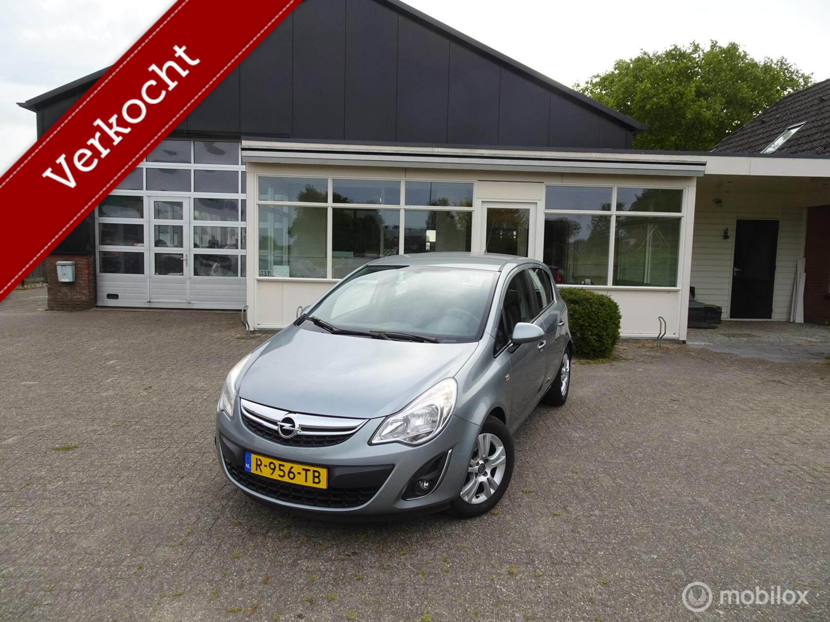 Opel Corsa 1.2 EcoFlex Selection 2013 - voorkant