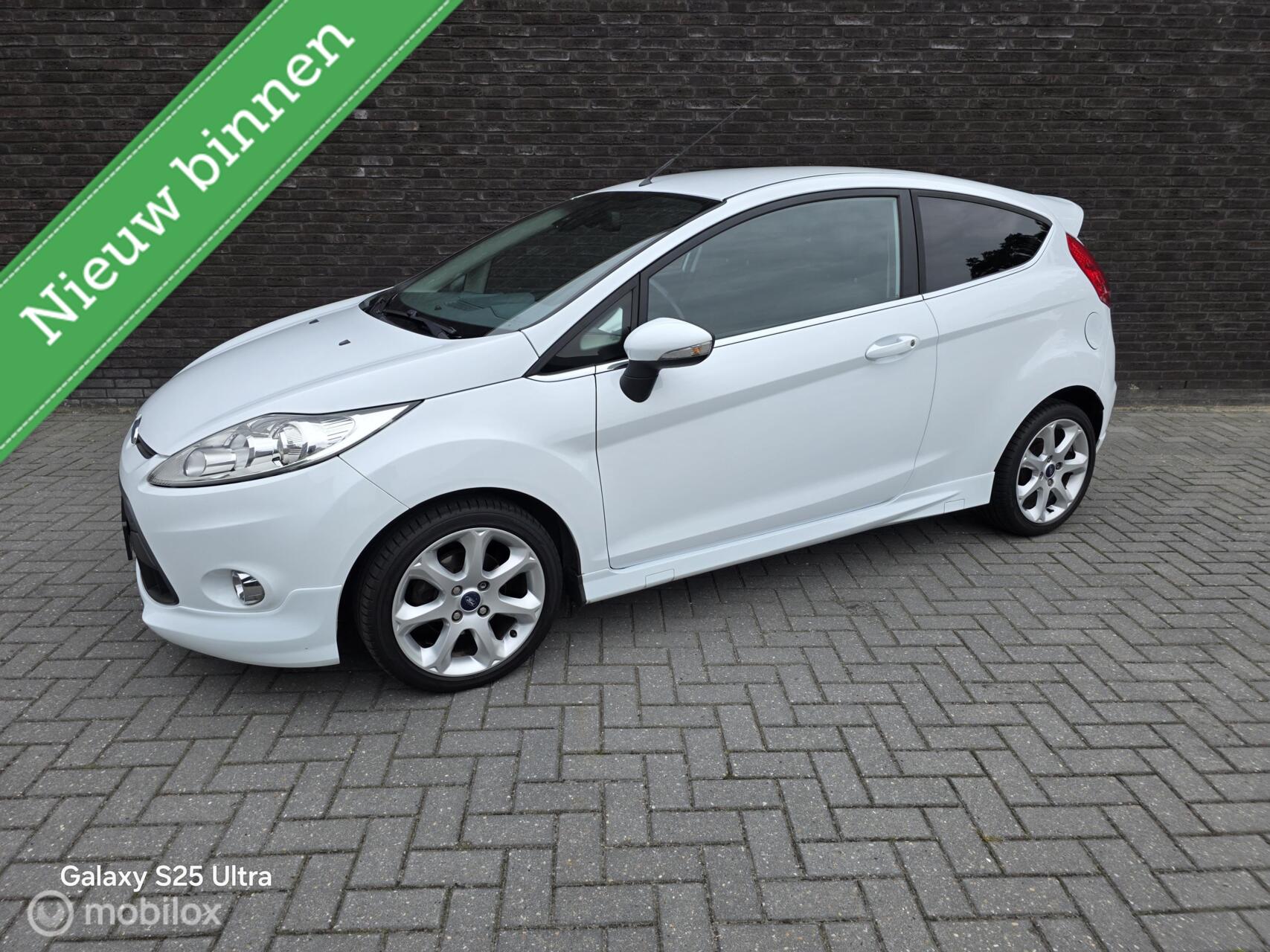 Ford Fiesta 1.25 Titanium|Airco|StoelVerwarming|Sport-Pakket 2010 - voorkant