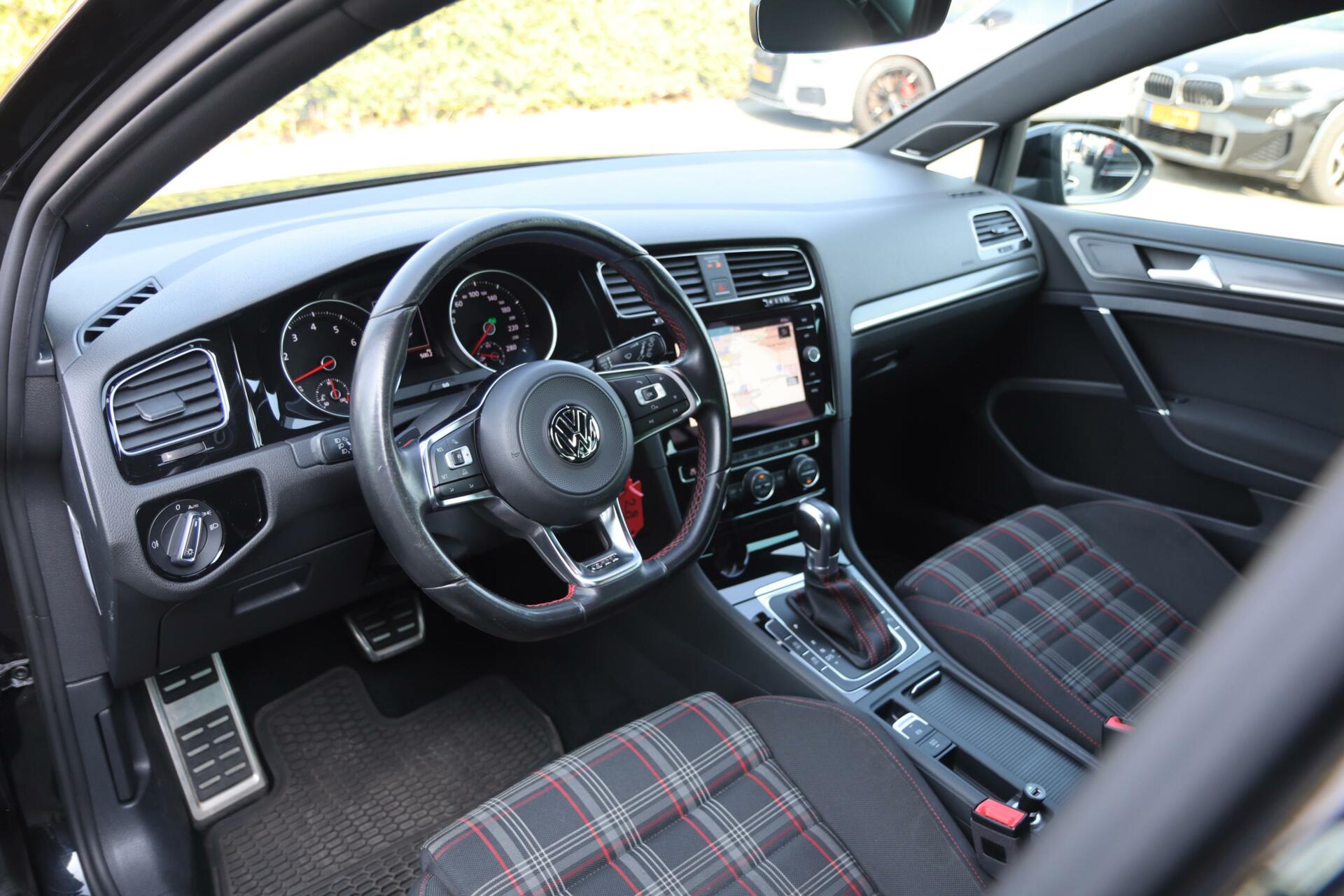 Foto van Volkswagen Golf 7.5