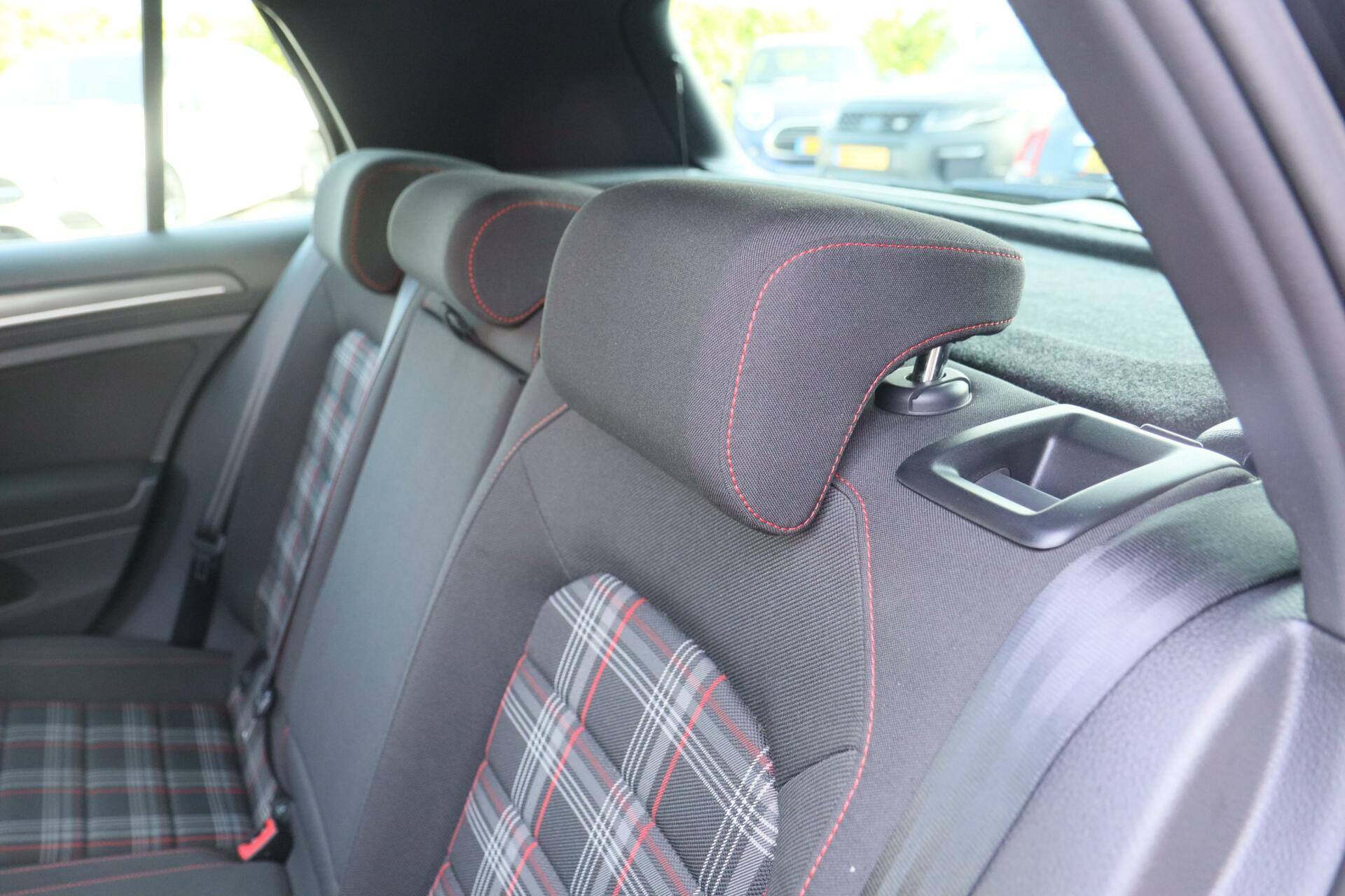 Foto van Volkswagen Golf 7.5