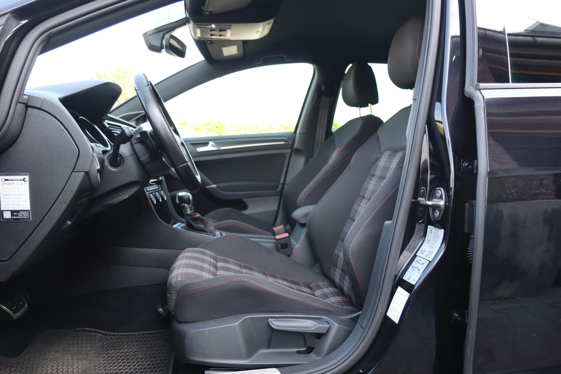 Foto van Volkswagen Golf 7.5
