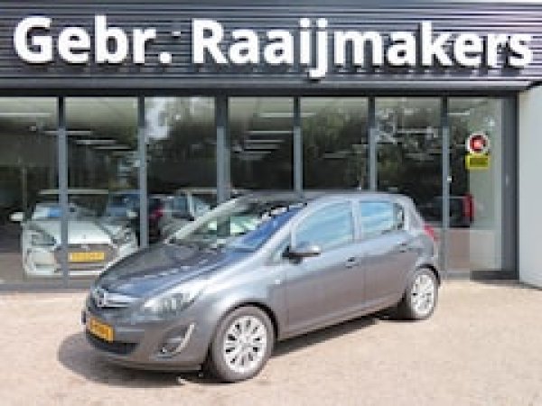 Opel Corsa 1.4-16V Cosmo 2012 - voorkant