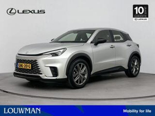 Lexus LBX Elegant 2WD 2024 - voorkant