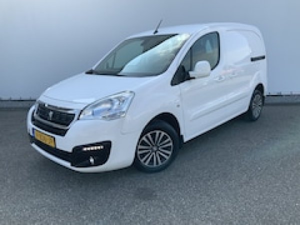 Foto van Peugeot Partner