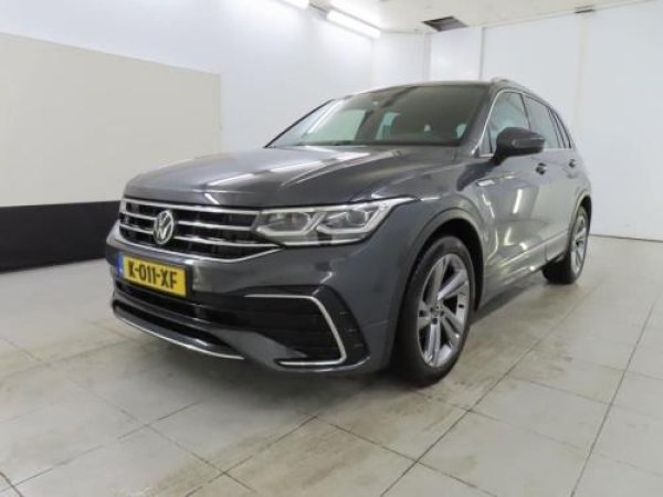 Volkswagen Tiguan 1.5 TSI R-Line Business+ 2021 - voorkant