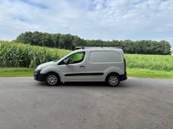 Foto van Peugeot Partner