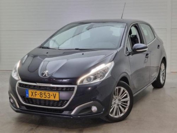 Peugeot 208 1.5 BlueHDi Blue Lease Allure 2019 - voorkant