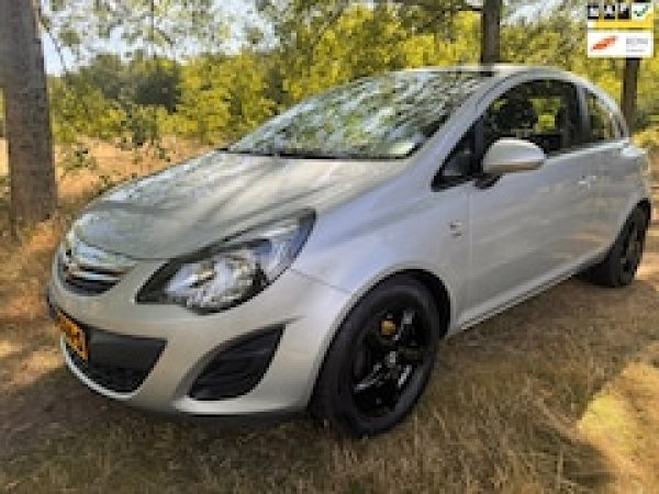 Opel Corsa 1.2 EcoFlex Selection 2013 - voorkant