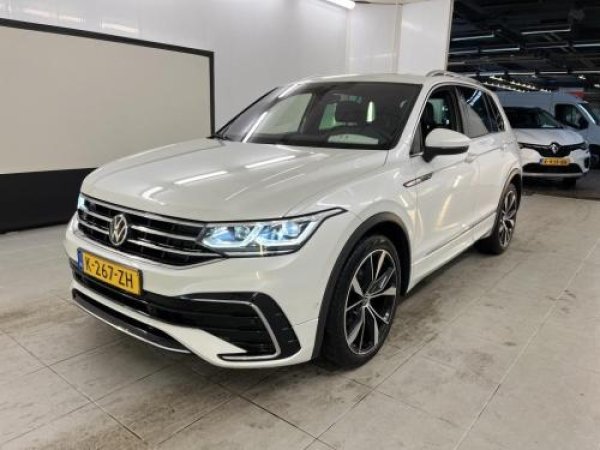 Volkswagen Tiguan 1.5 TSI R-Line Business+ 2021 - voorkant