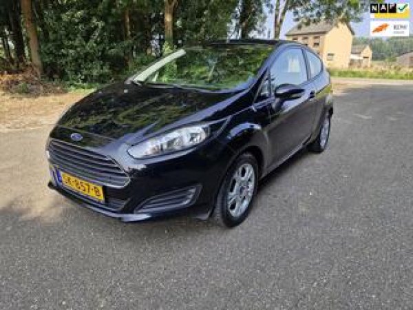 Ford Fiesta 1.0 Titanium 2013 - voorkant