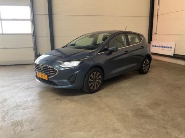 Ford Fiesta 1.0 EcoBoost Hybrid Titanium 2023 - voorkant