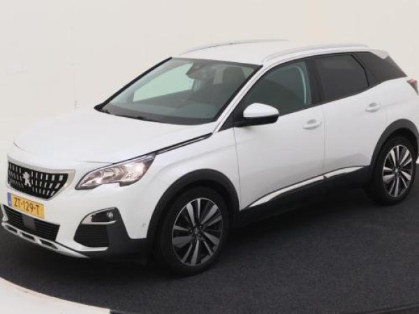 Peugeot 3008 1.6 PureTech Blue Lease Premium 2019 - voorkant