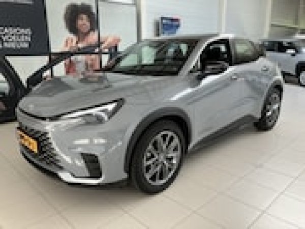 Lexus LBX Elegant 2WD 2025 - voorkant