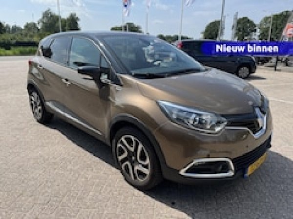 Renault Captur 1.2 TCe Barista 2016 - voorkant