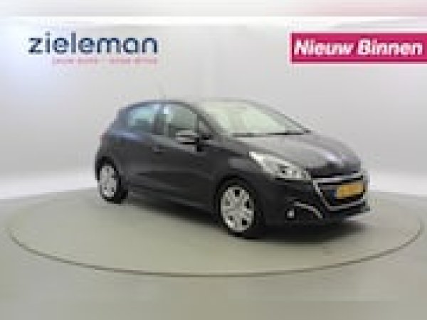 Peugeot 208 1.2 PureTech Signature 2019 - voorkant