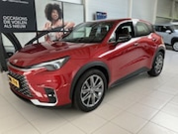 Lexus LBX Elegant 2WD 2025 - voorkant