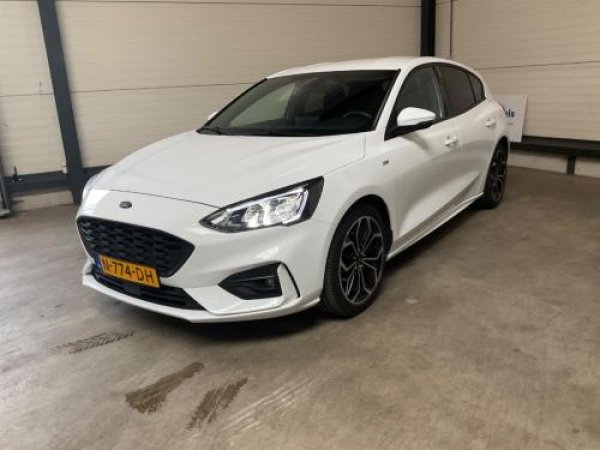 Ford Focus 1.0 EcoBoost Hybrid ST Line X Business 2021 - voorkant