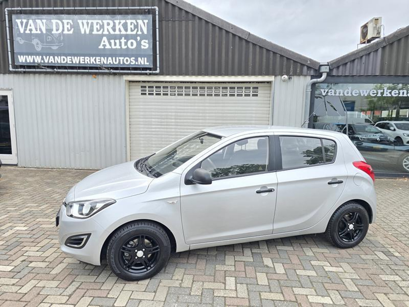 Hyundai I20 1.2i 5drs Fifa World Cup EDITION Airco|Nw Apk|€4950,- 2014 - voorkant