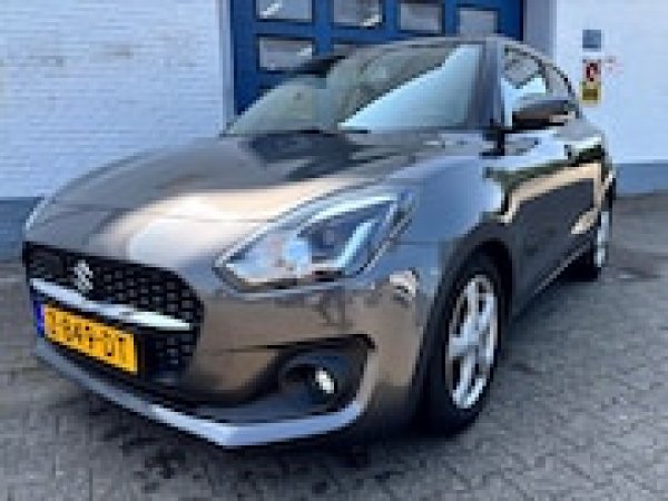 Suzuki Swift 1.2 Style Smart Hybrid 2021 - voorkant