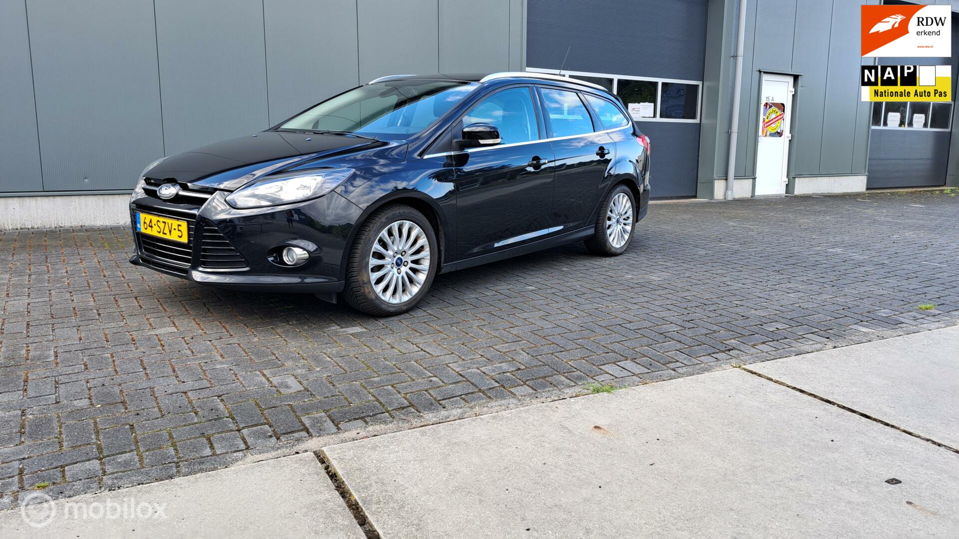 Foto van FORD FOCUS