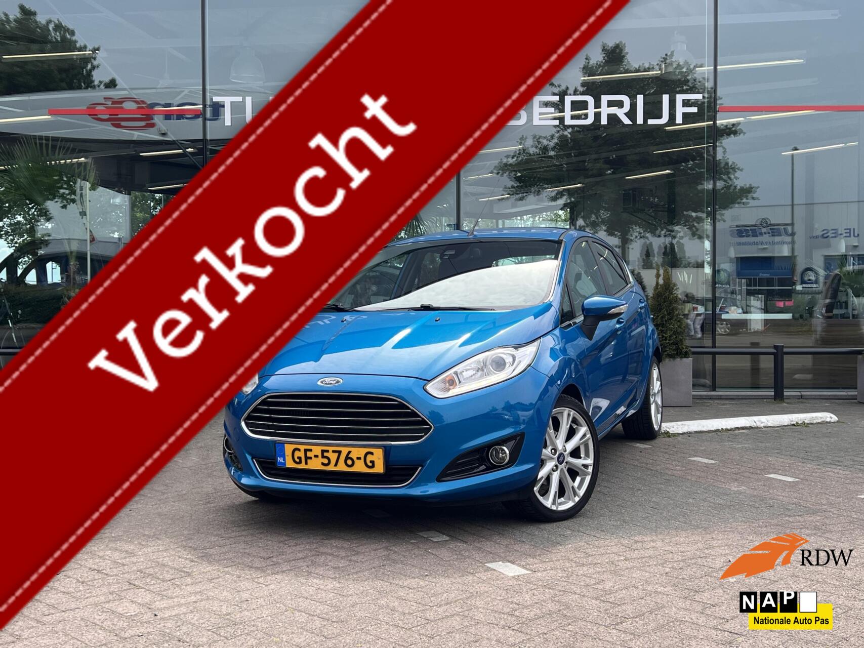 Ford Fiesta 1.0 EcoBoost Titanium X 5 deurs NLauto NAP 2015 - voorkant