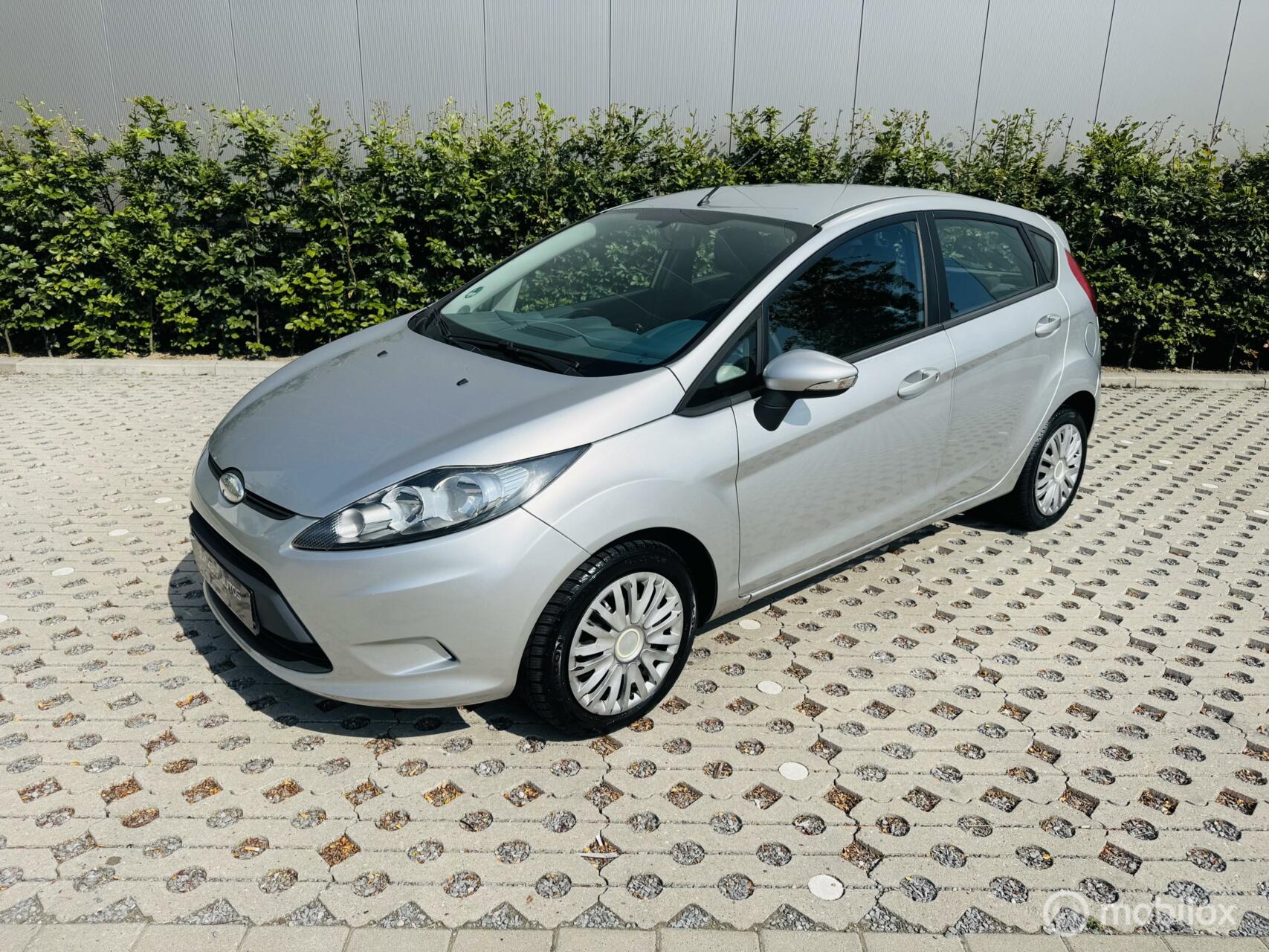 Ford Fiesta 1.25 Titanium Airco 2009 - voorkant
