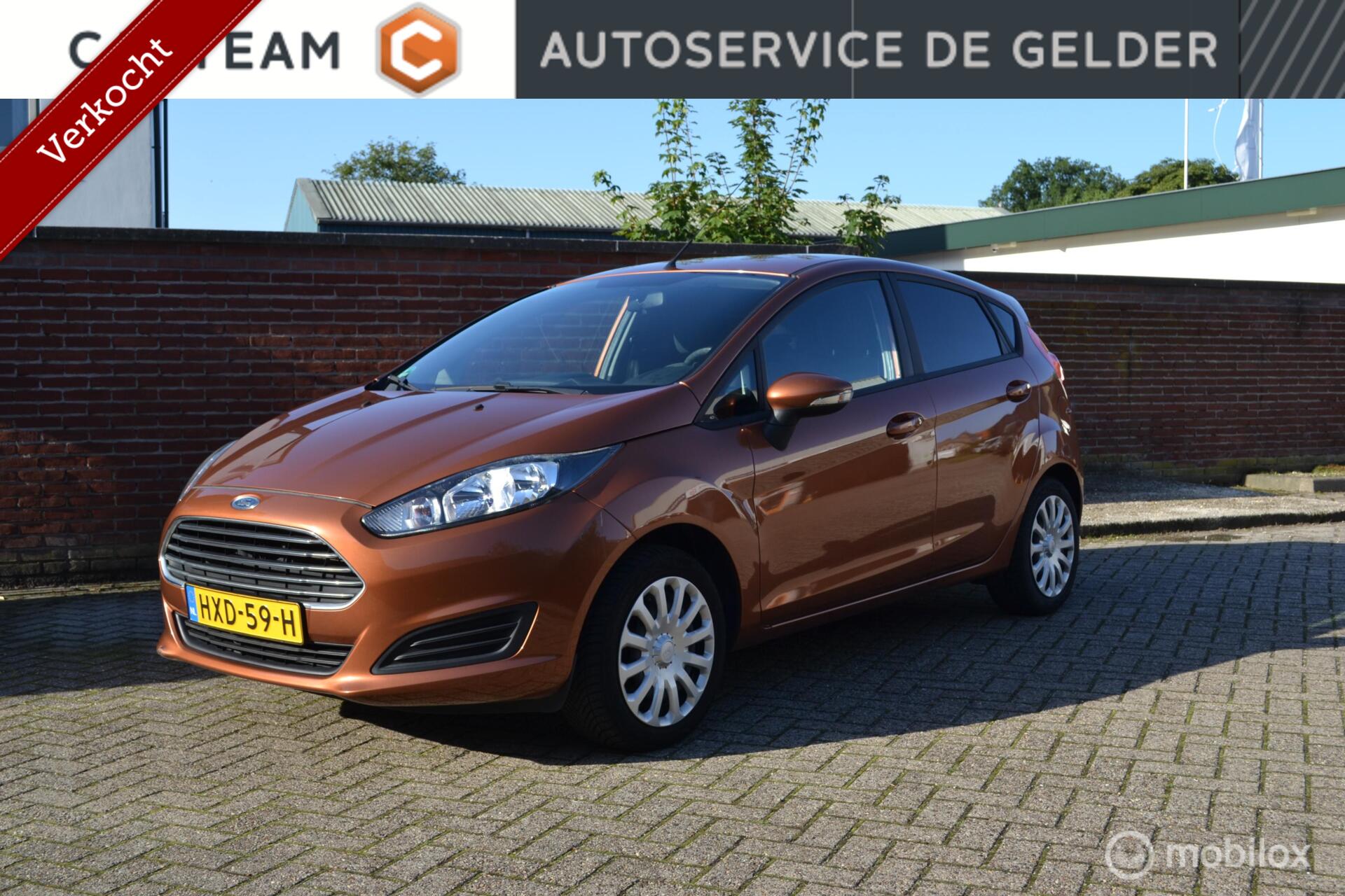 Ford Fiesta 1.0 Sync Edition | Stoelverwarming | Airco | Parkeersensoren | Verkocht 2013 - voorkant