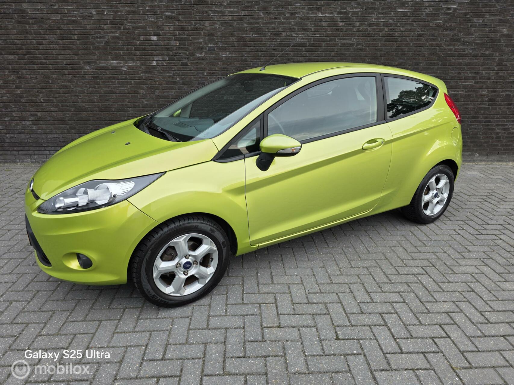 Ford Fiesta 1.25 Titanium|Sportief|Airco|Aux|Netjes| 2009 - voorkant