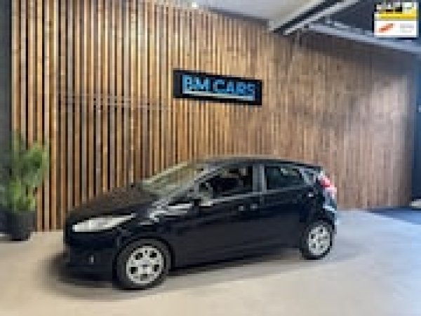 Ford Fiesta 1.5 TDCi Titanium Lease 2015 - voorkant