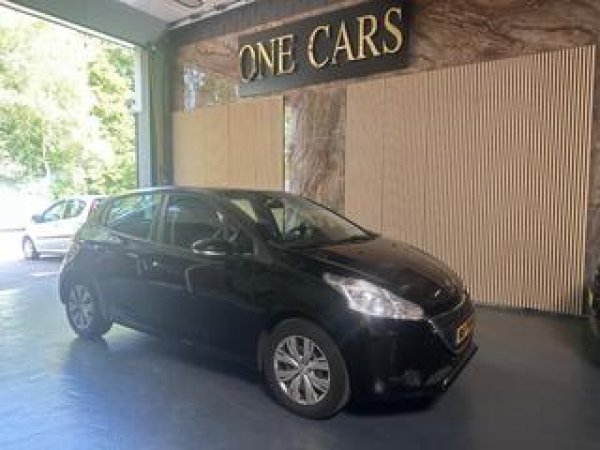 Peugeot 208 1.2 VTi Urban Soul 2013 - voorkant