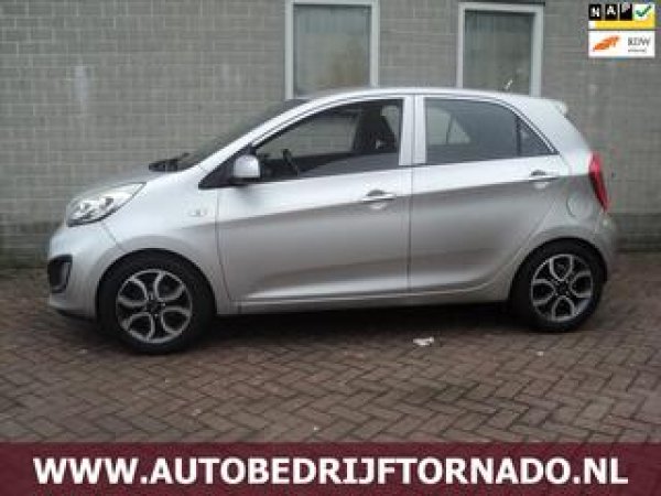 Kia Picanto 1.0 CVVT BusinessLine 2014 - voorkant