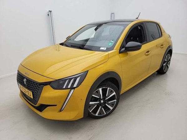 Peugeot 208 1.2 PureTech GT 2021 - voorkant