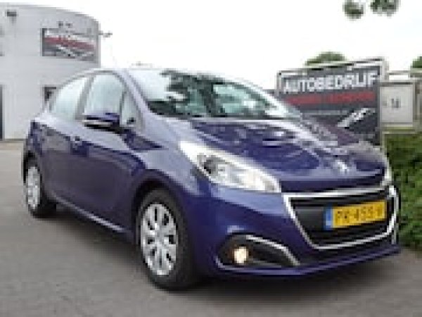 Peugeot 208 1.2 PureTech Blue Lion 2017 - voorkant