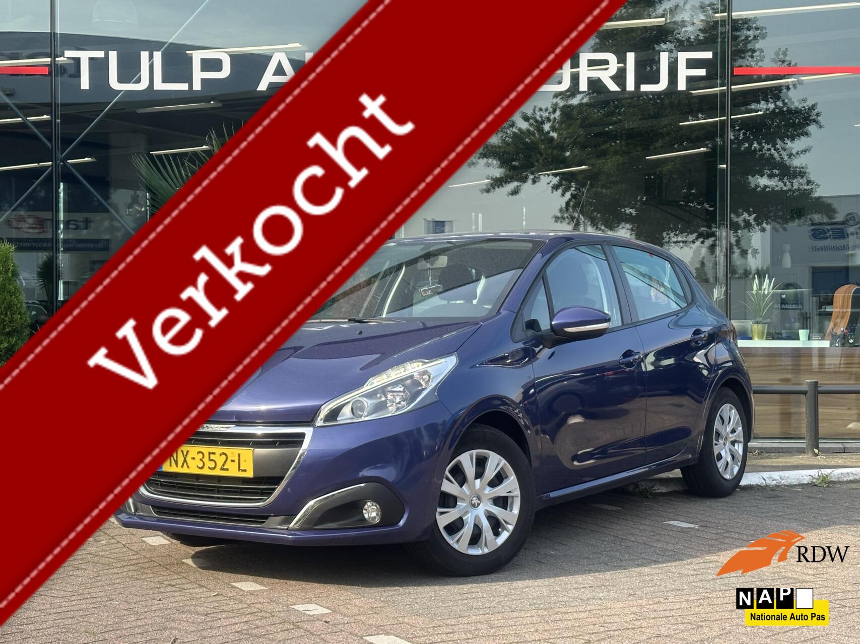 Peugeot 208 1.2 PureTech Blue Lion 5 Deurs Dealer onderhouden 2017 - voorkant