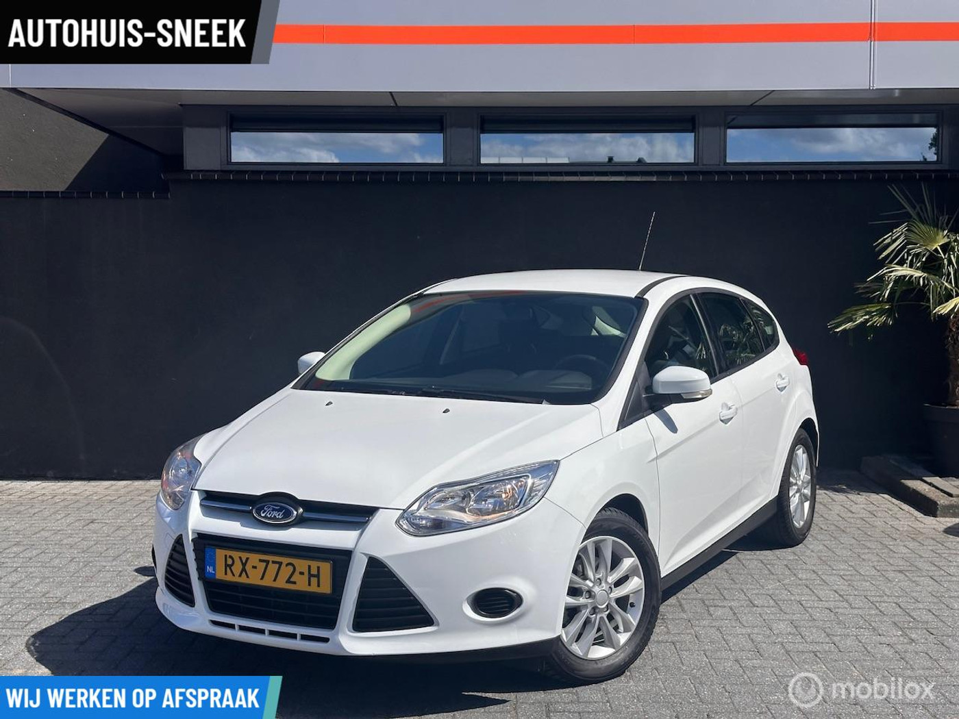 Ford Focus 1.0 EcoBoost Ambiente 2013 - voorkant
