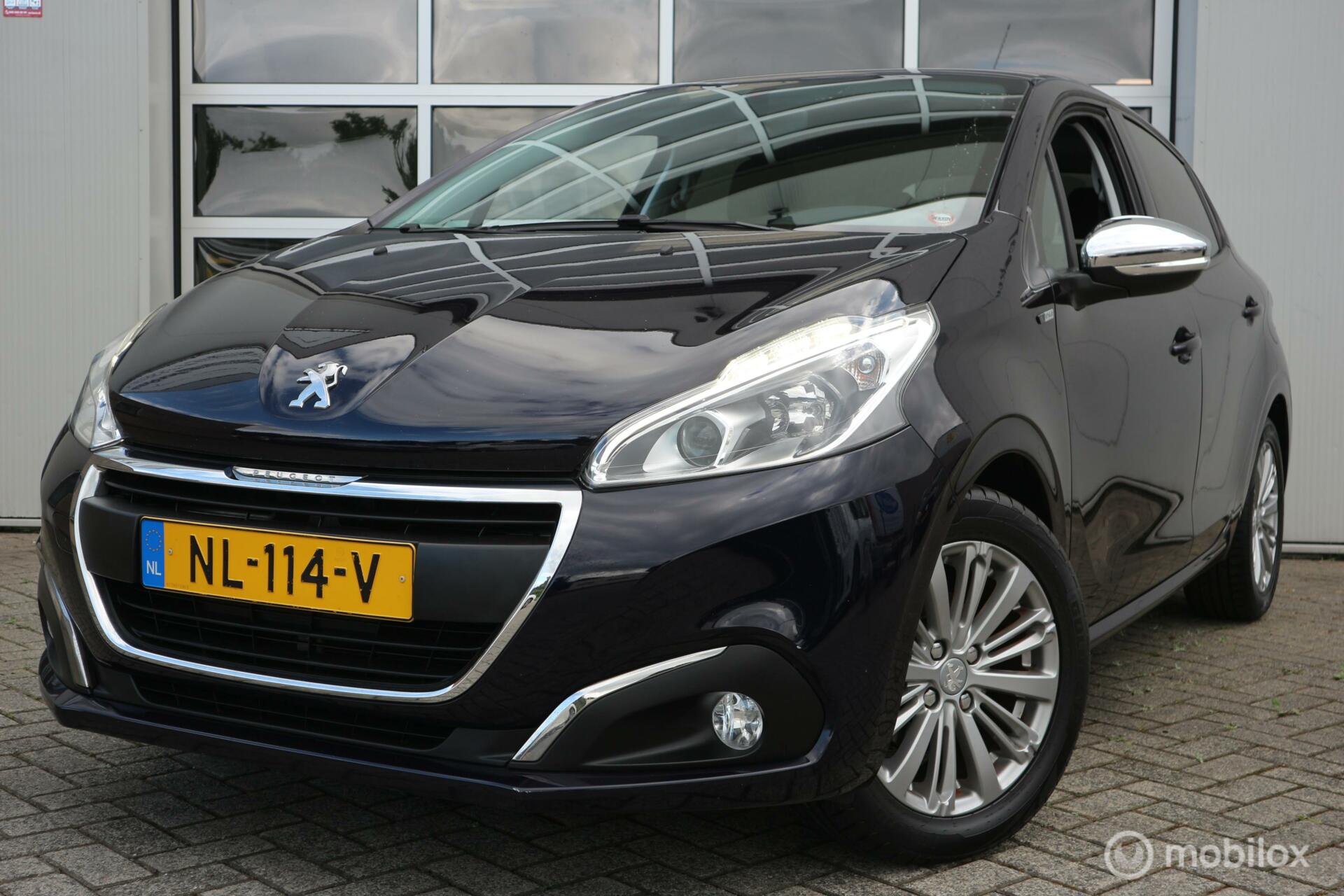 Peugeot 208 1.2 PureTech Blue Lease Premium 2016 - voorkant