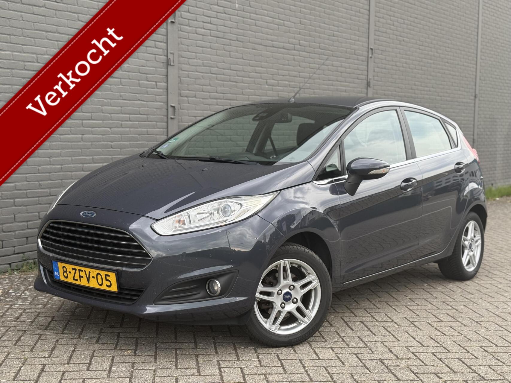 Ford Fiesta 1.0 Titanium AIRCO 2XSLEUTEL ELEKPAKKET 2013 - voorkant