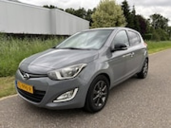 Hyundai I20 1.2i i-Motion 2013 - voorkant