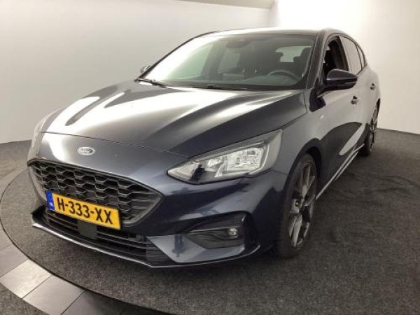 Ford Focus 1.5 EcoBoost ST Line Business 2020 - voorkant