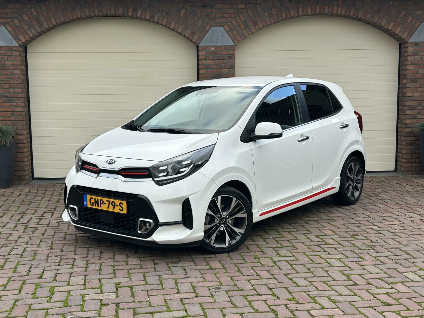 Kia Picanto 1.2i GT-Line Navi Leder DAB Clima PDC Lane ass. 2021 - voorkant